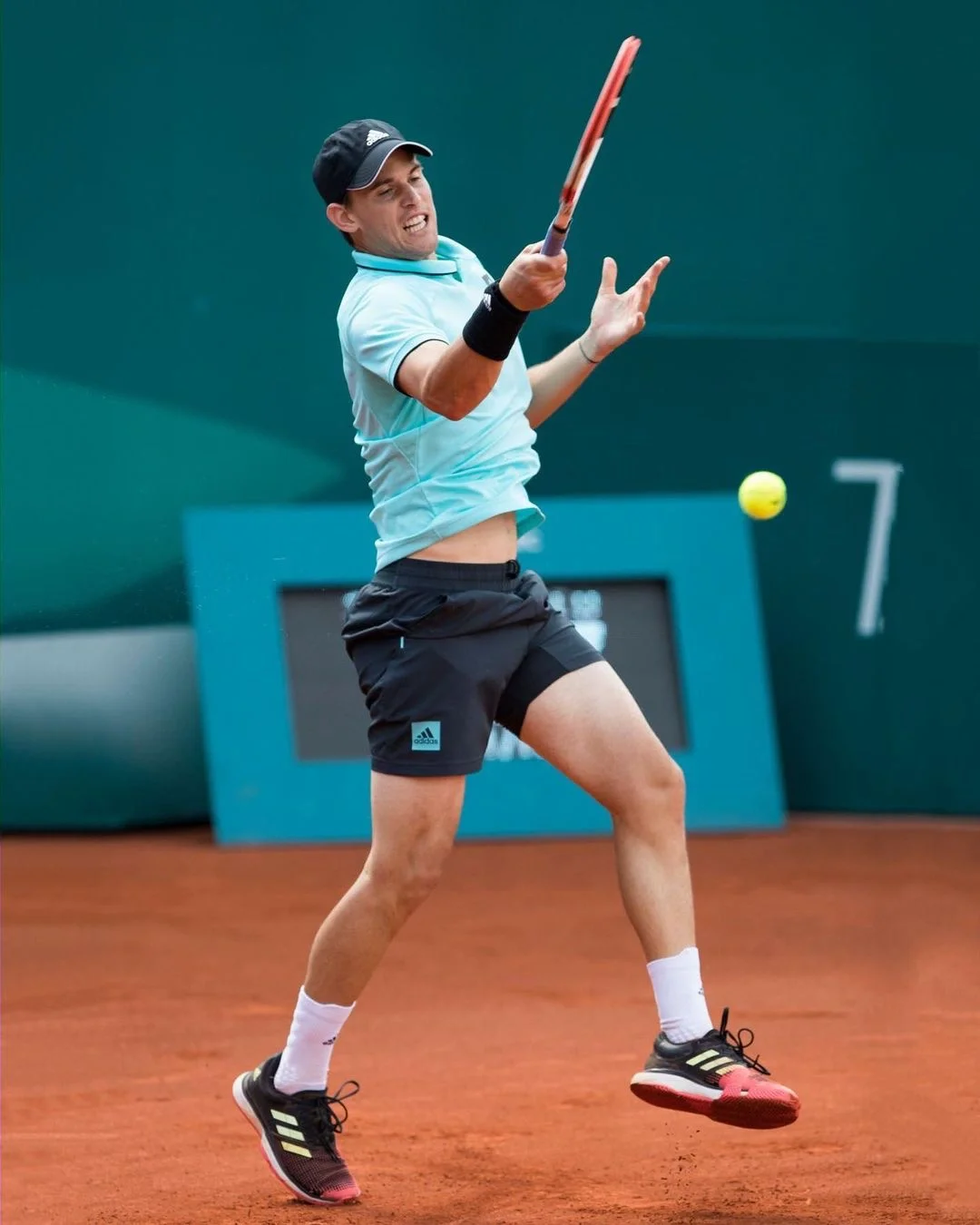 TheShy遭遇七连败，瑞士队教练面临压力！